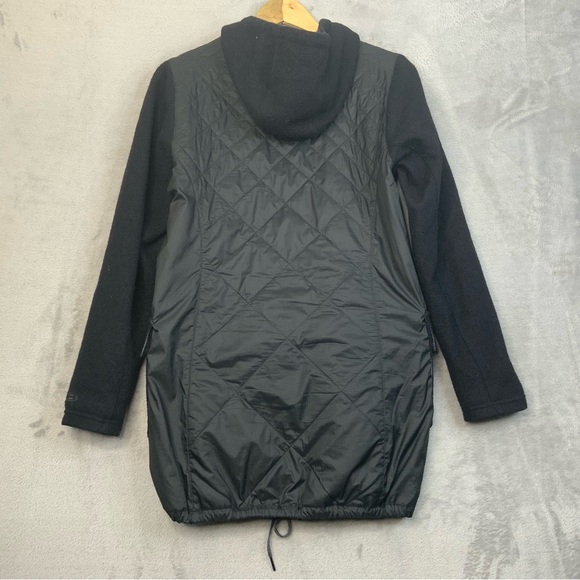 ICEBREAKER Merinoloft Departure Quilted Jacket. Black insulated wool. Size Med. - Picture 3 of 8